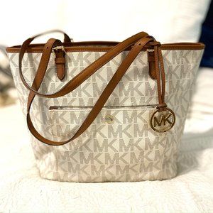 Michael Kors Large Jet Set Signature Snap-Pocket Tote Cognac MK monogram